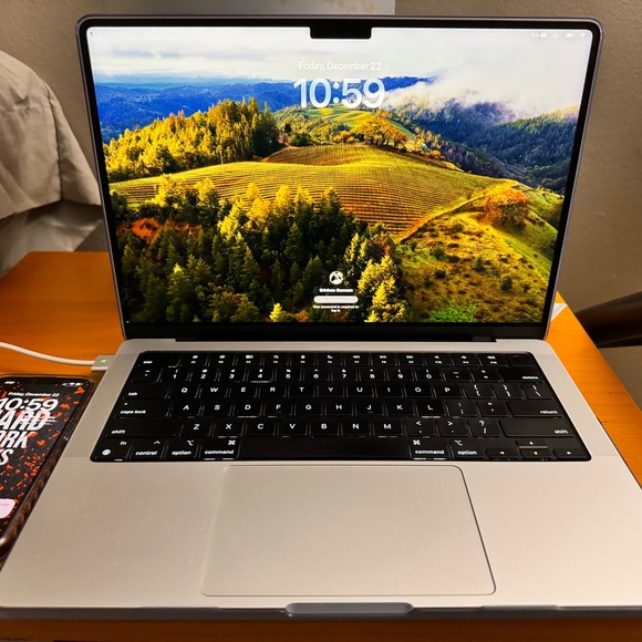 Like-New 2021 Apple MacBook Pro 14" - M1 Pro, 16GB, 512GB SSD - Silver - Picture 2 of 5